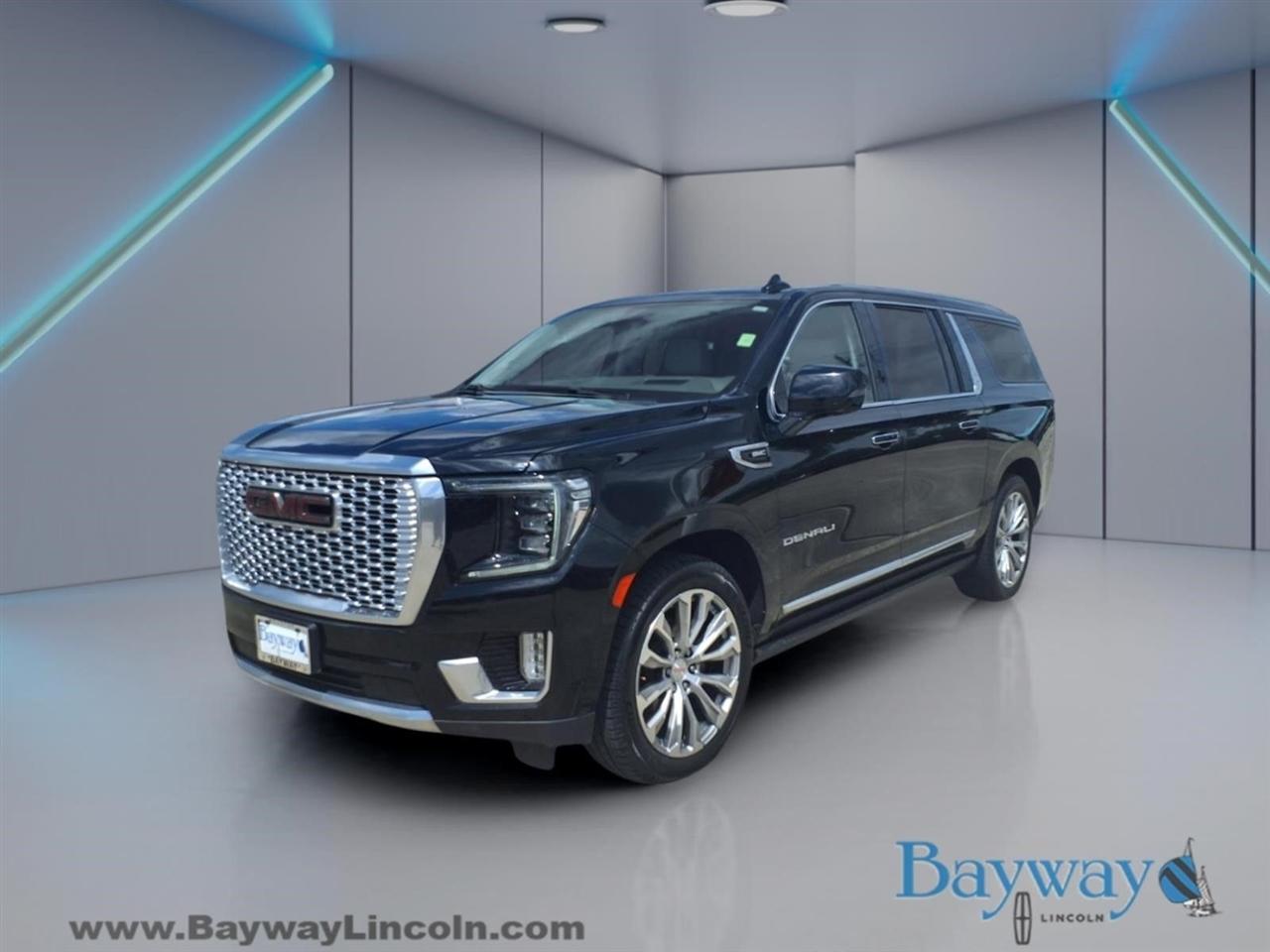 GMC Yukon XL Denali 4WD 2022