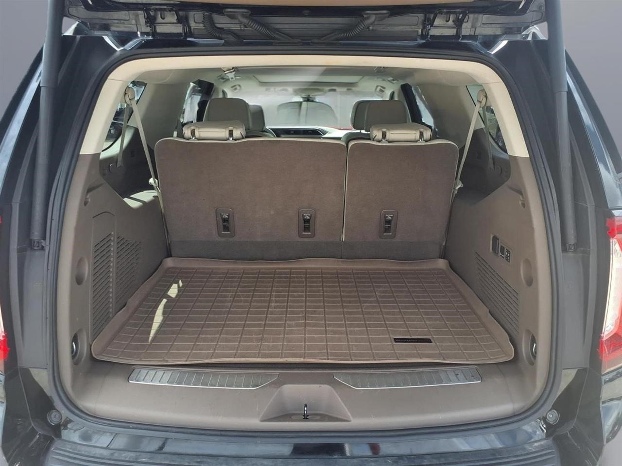 GMC Yukon XL Denali 4WD 2022
