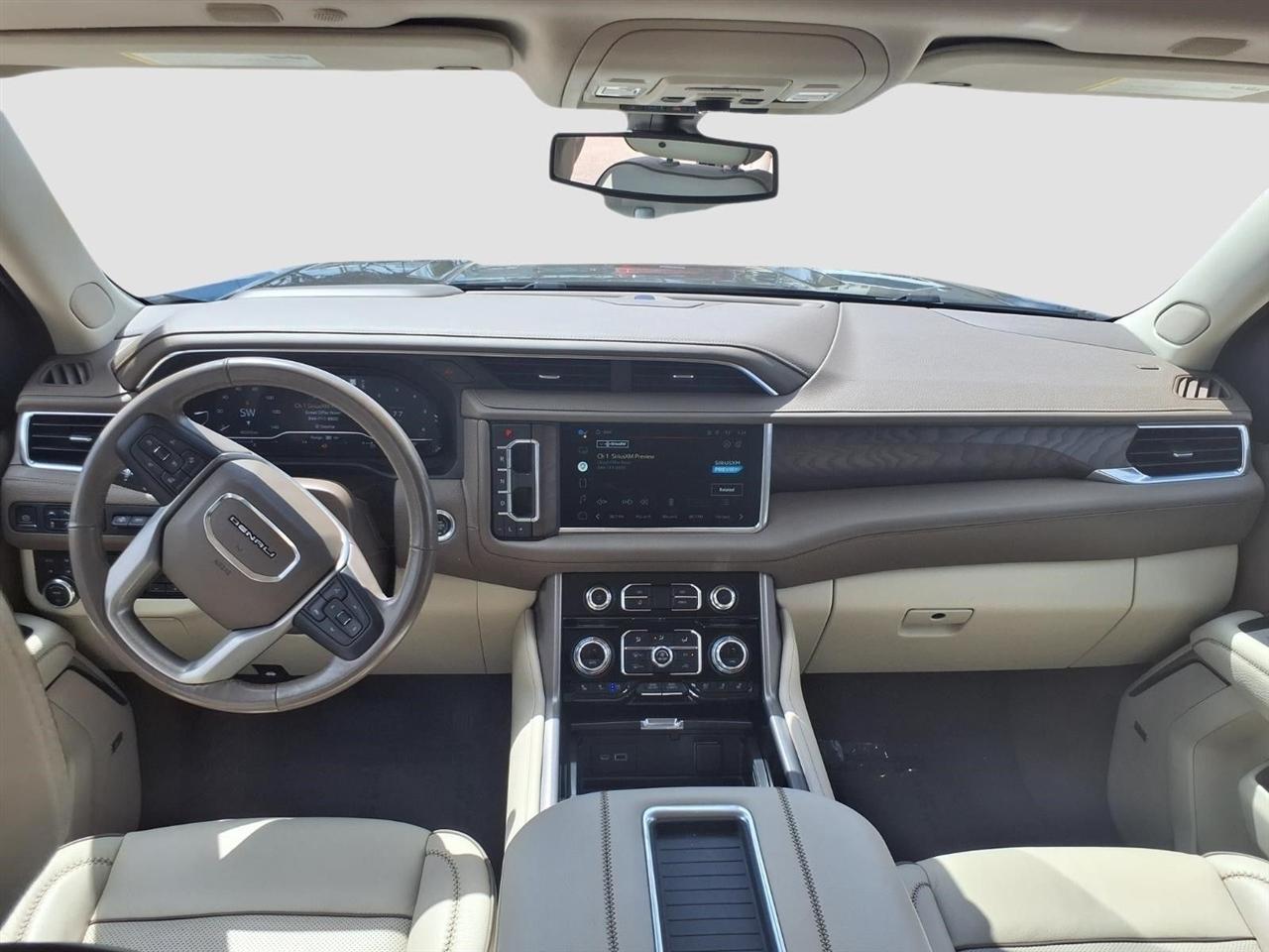GMC Yukon XL Denali 4WD 2022