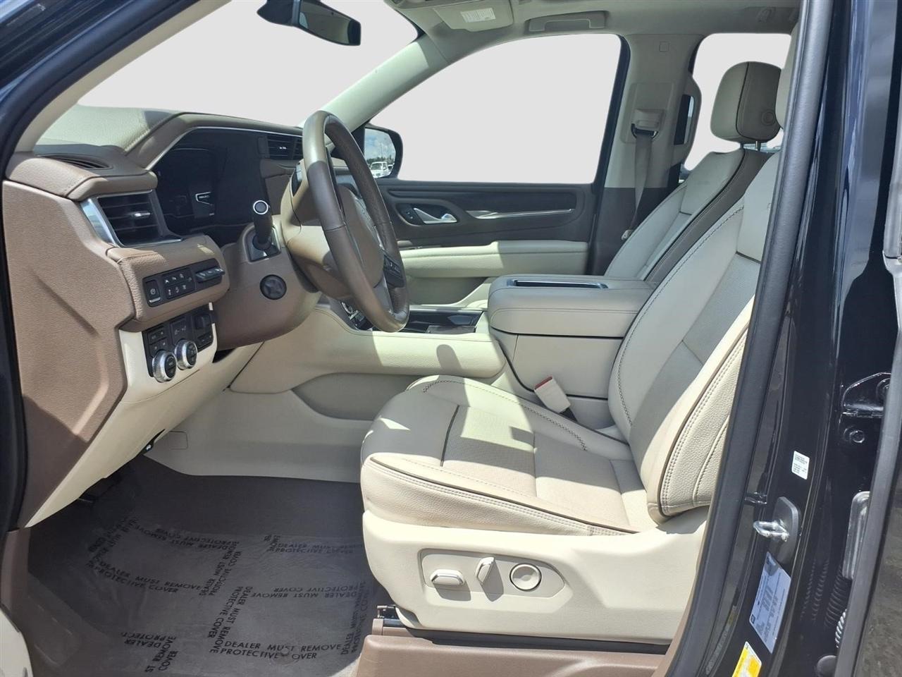 GMC Yukon XL Denali 4WD 2022