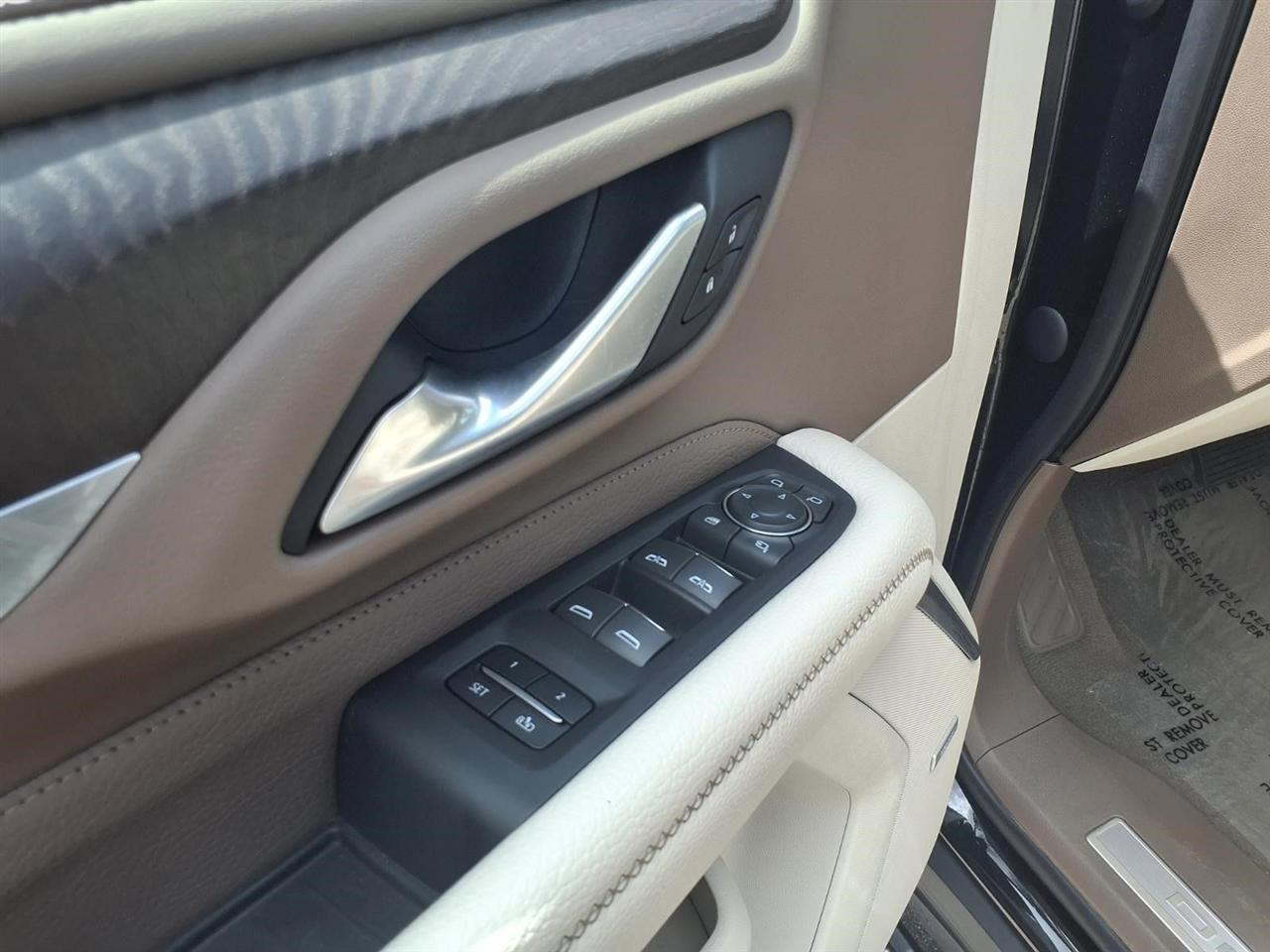 GMC Yukon XL Denali 4WD 2022