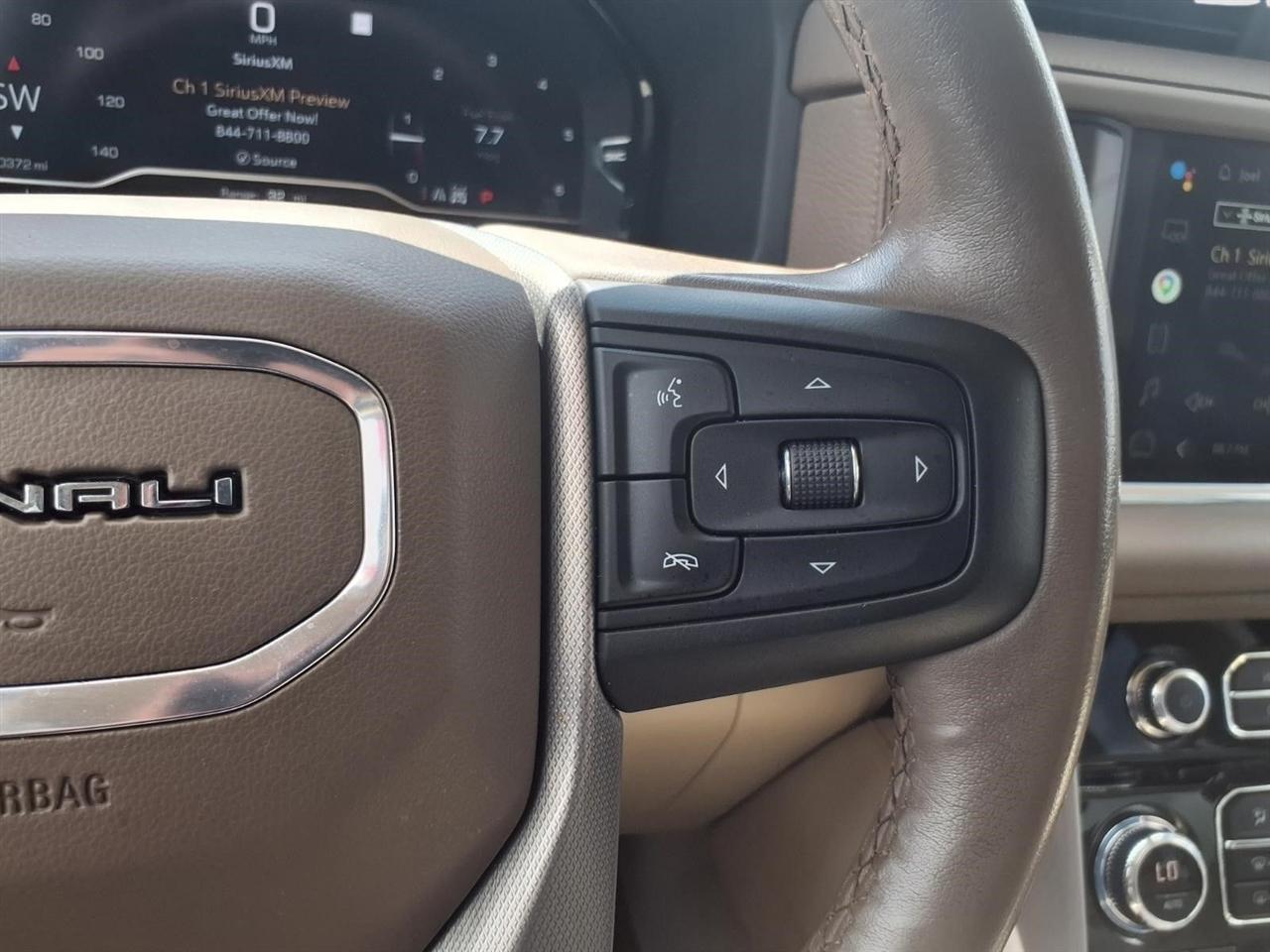 GMC Yukon XL Denali 4WD 2022