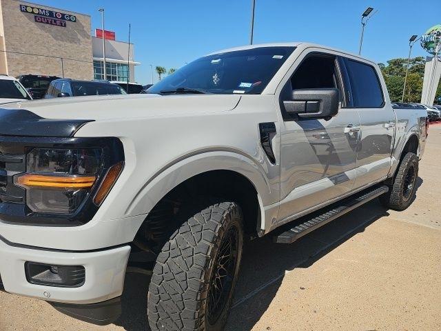 Ford F-150 XLT SuperCrew 4WD 2024