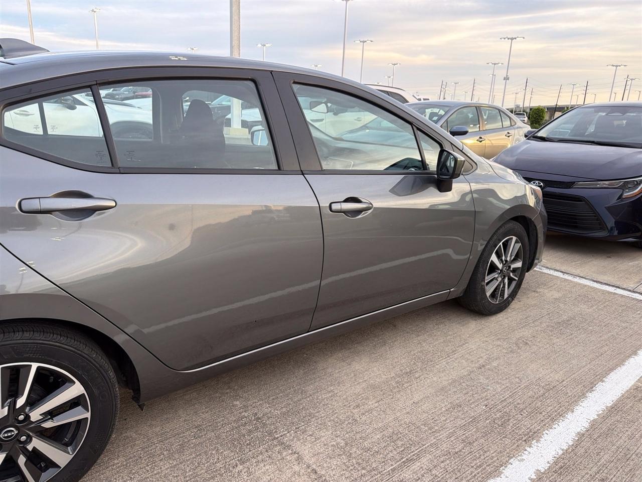 Nissan Versa SV 2025