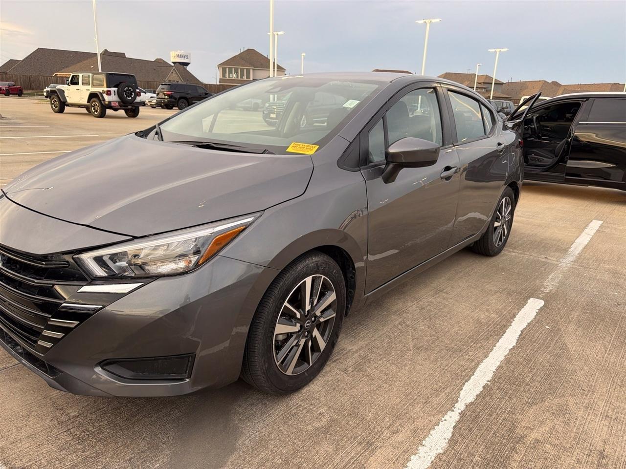 Nissan Versa SV 2025
