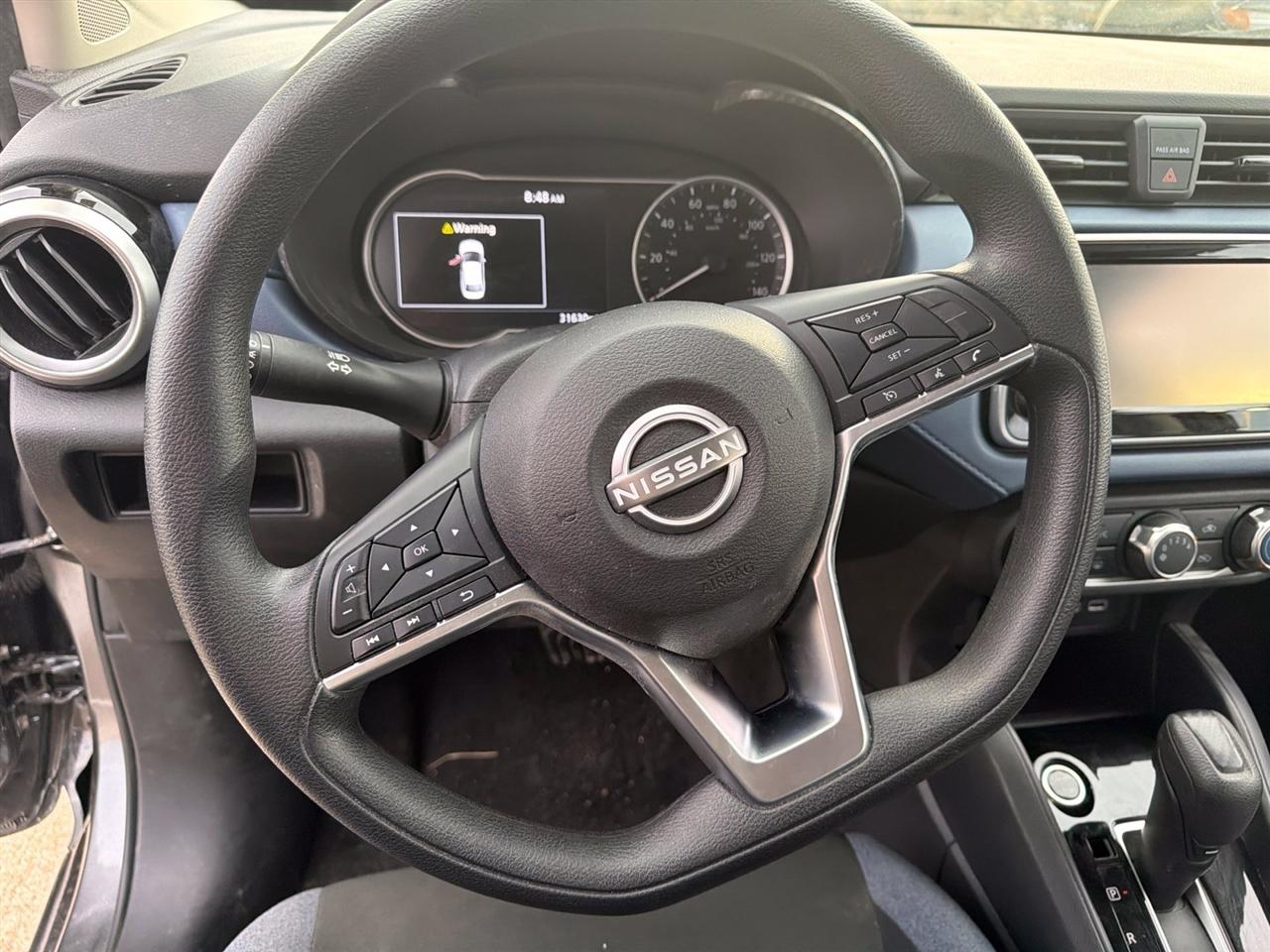 Nissan Versa SV 2025