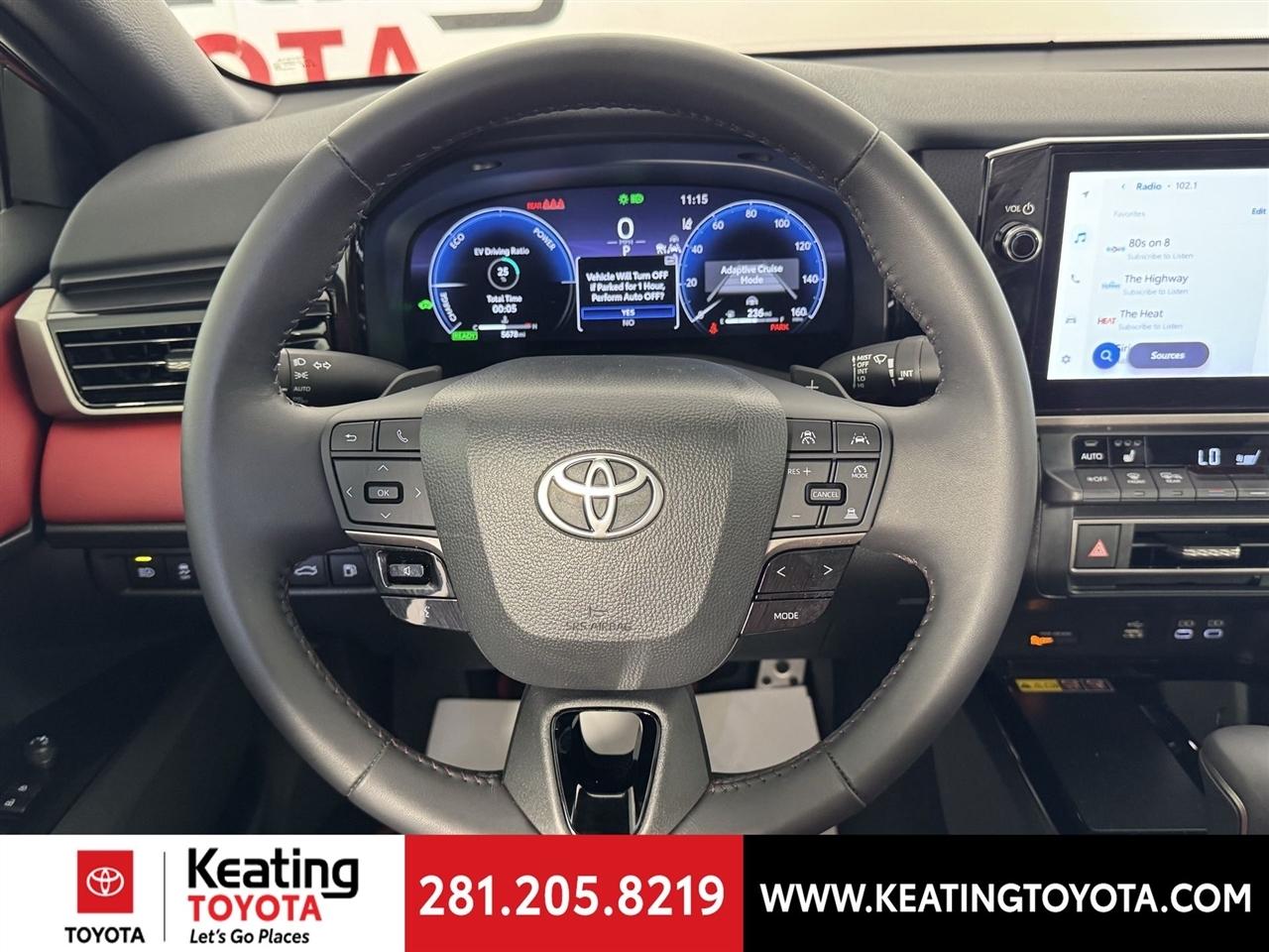 Toyota Camry Hybrid XLE 2026