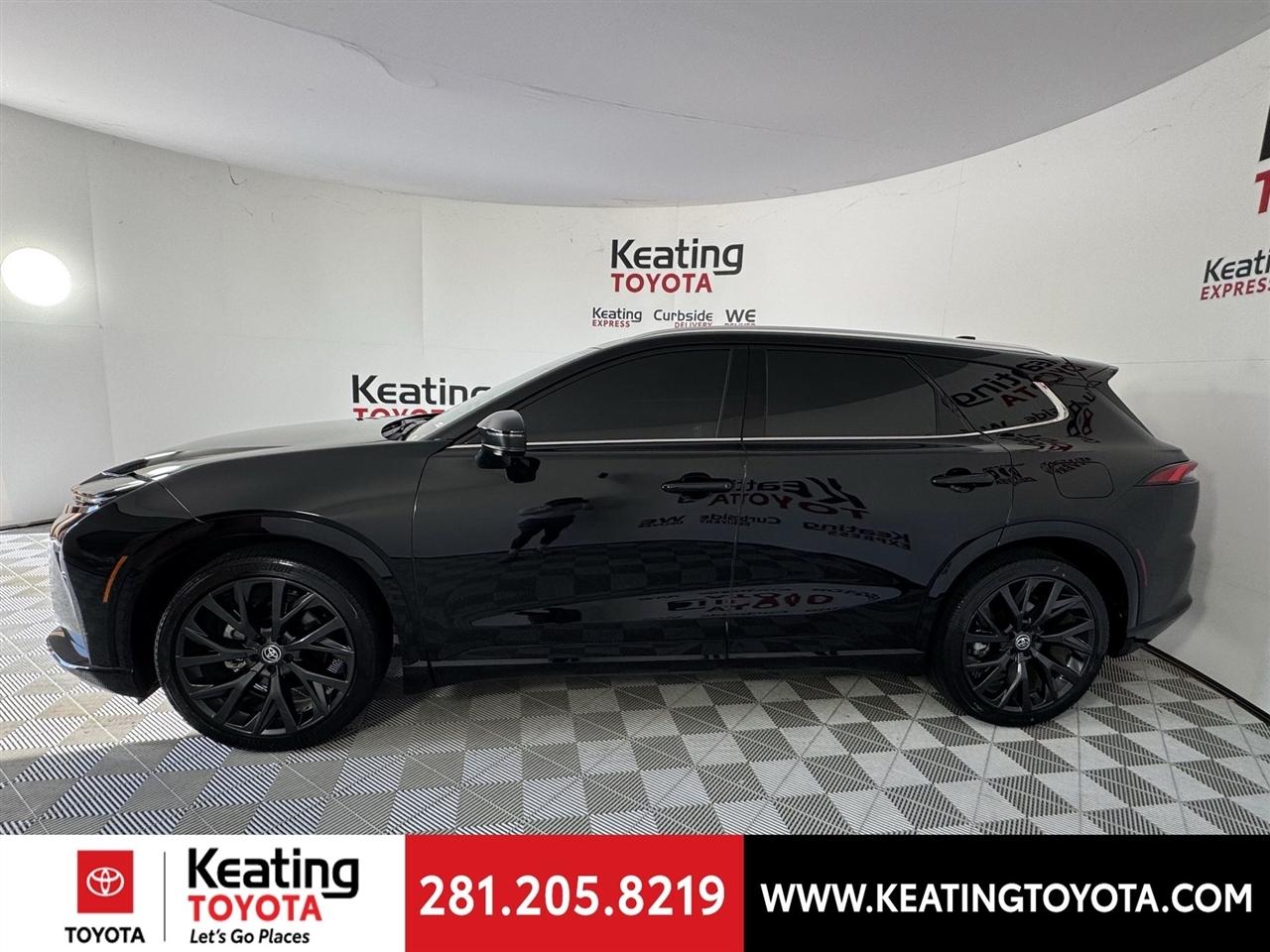 Toyota Crown Signia XLE 2025