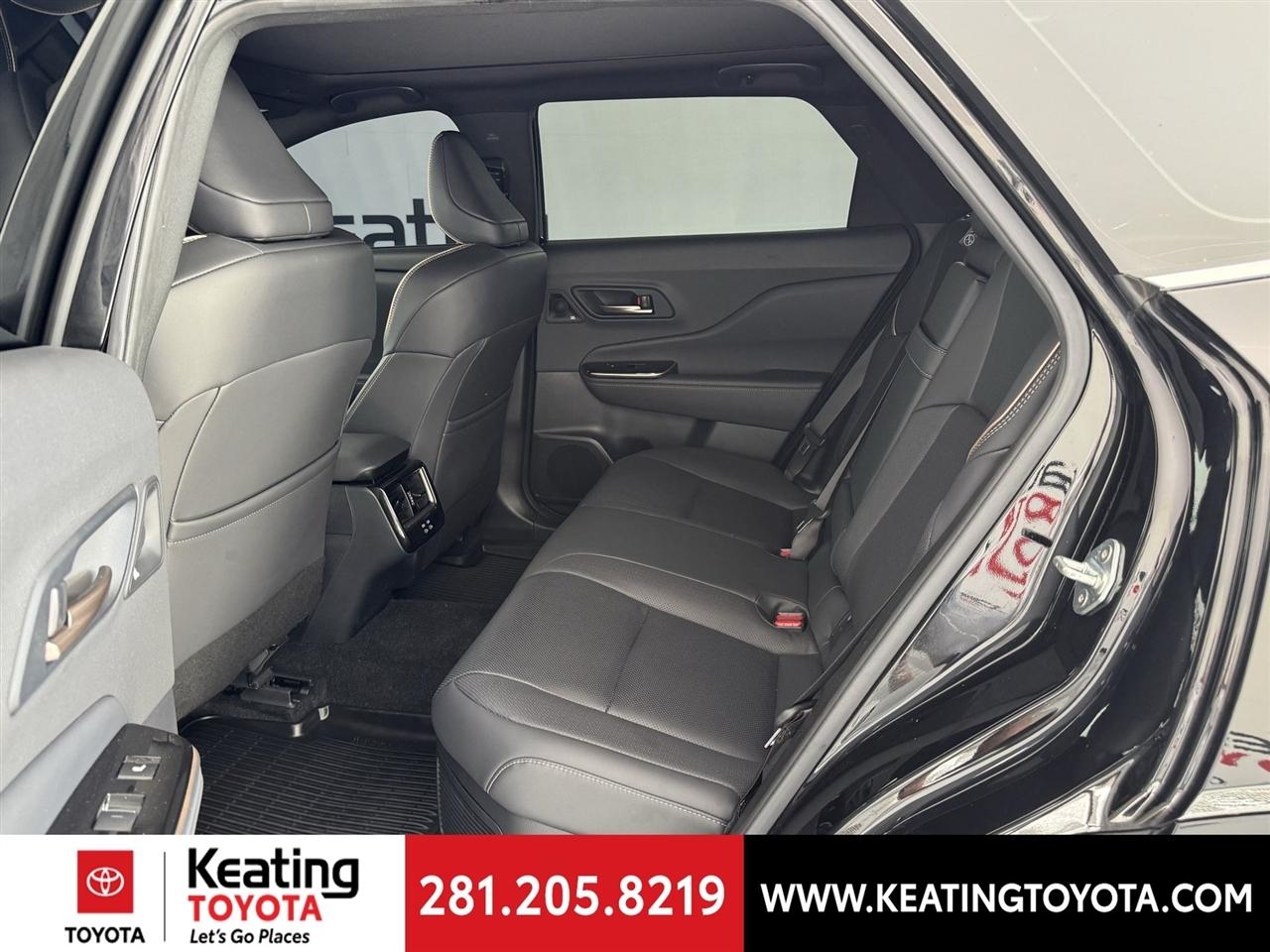 Toyota Crown Signia XLE 2025