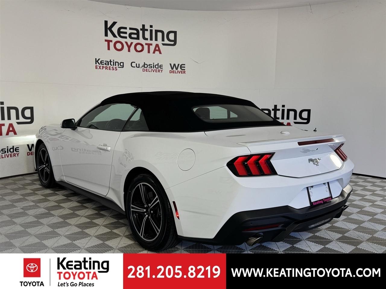 Ford Mustang EcoBoost Premium Convertible 2025