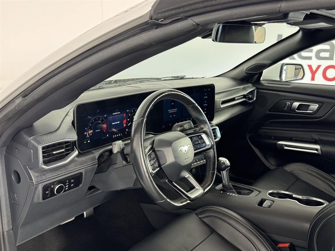 Ford Mustang EcoBoost Premium Convertible 2025