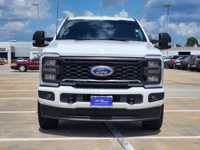 Ford F-250 SD XL Crew Cab 4WD 2026