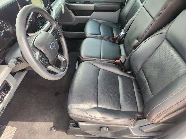 Ford F-250 SD XL Crew Cab 4WD 2026