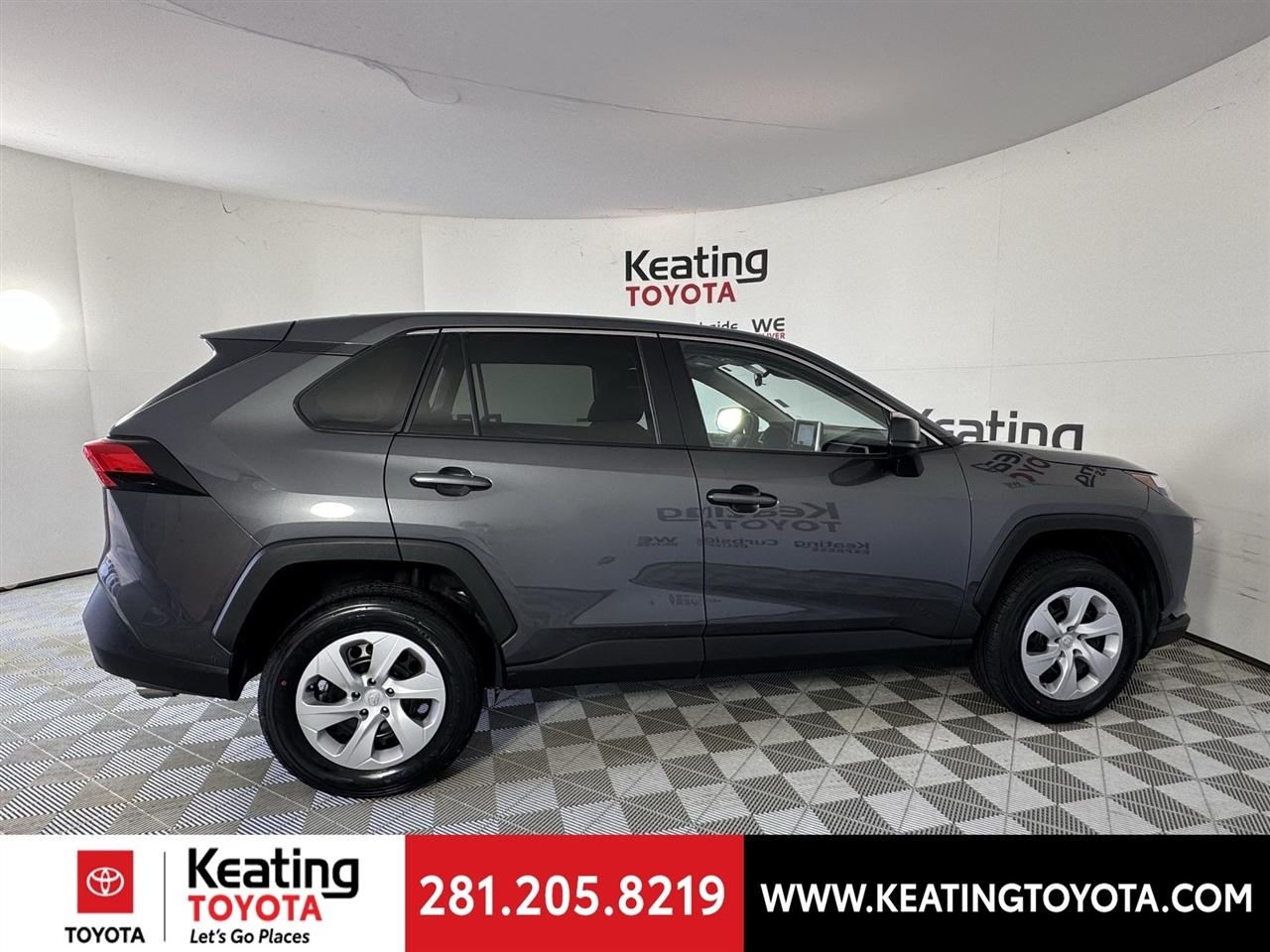 Toyota RAV4 LE AWD 2025
