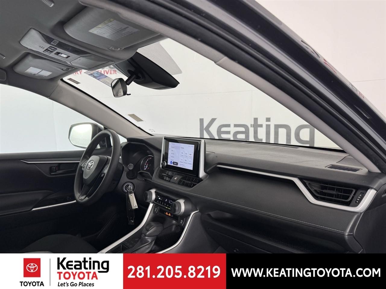 Toyota RAV4 LE AWD 2025
