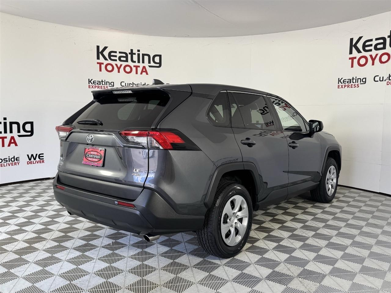 Toyota RAV4 LE AWD 2025