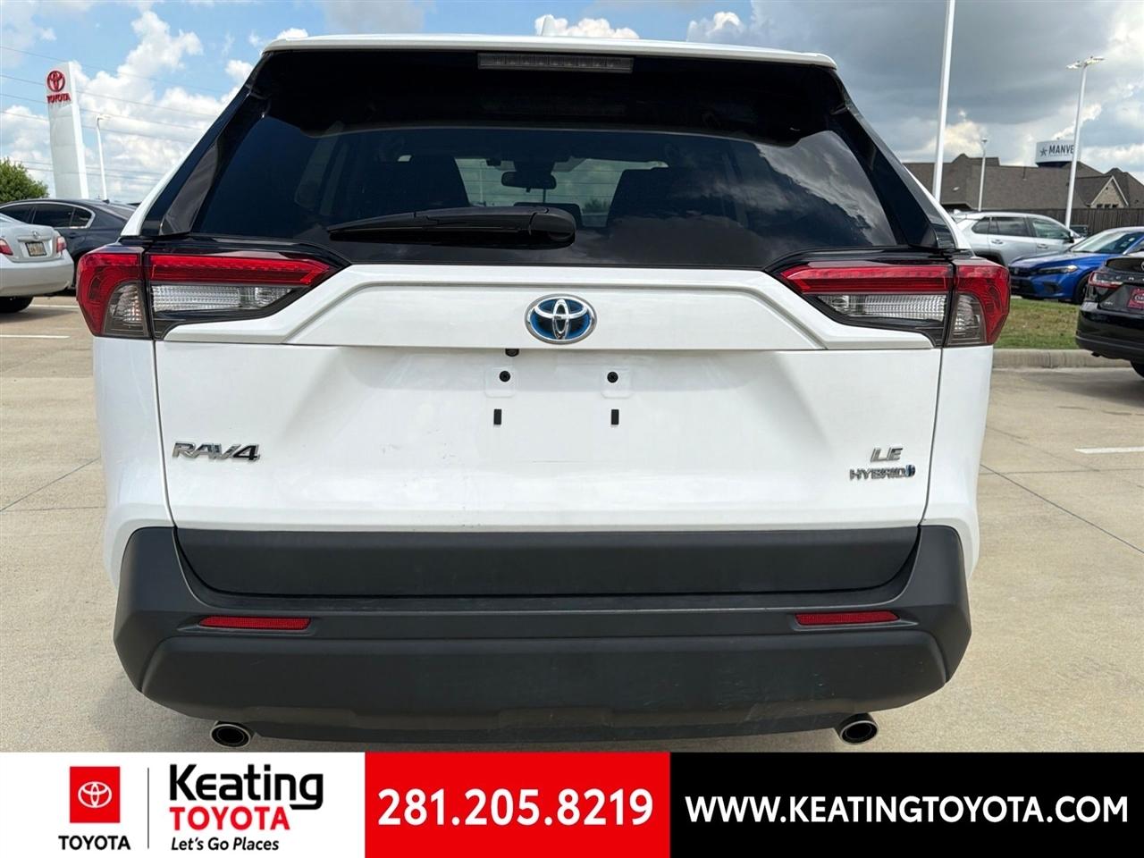 Toyota RAV4 Hybrid LE 2024
