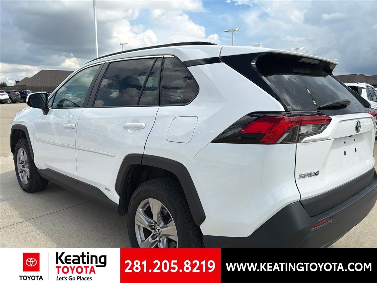 Toyota RAV4 Hybrid LE 2024
