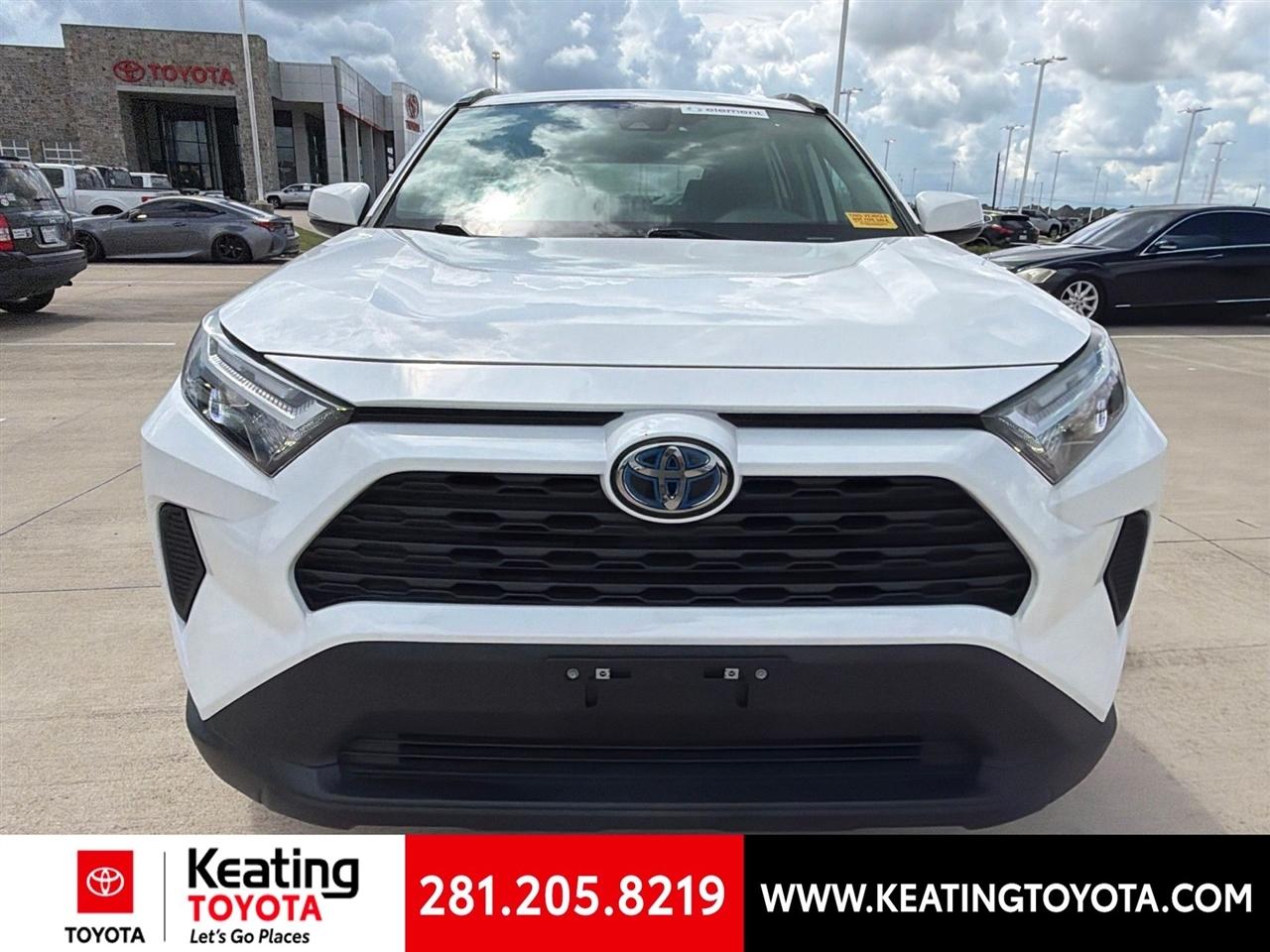 Toyota RAV4 Hybrid LE 2024