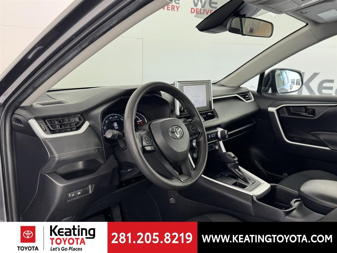 Toyota RAV4 LE AWD 2025