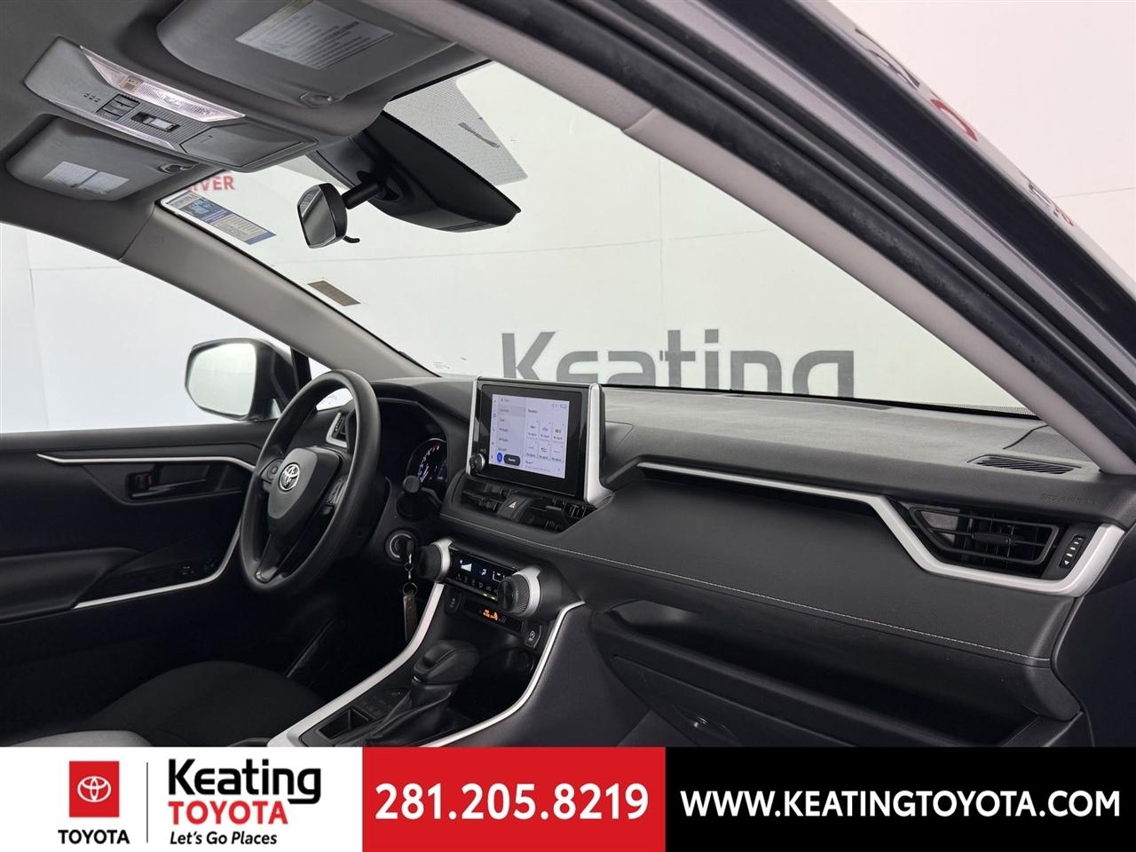 Toyota RAV4 LE AWD 2025