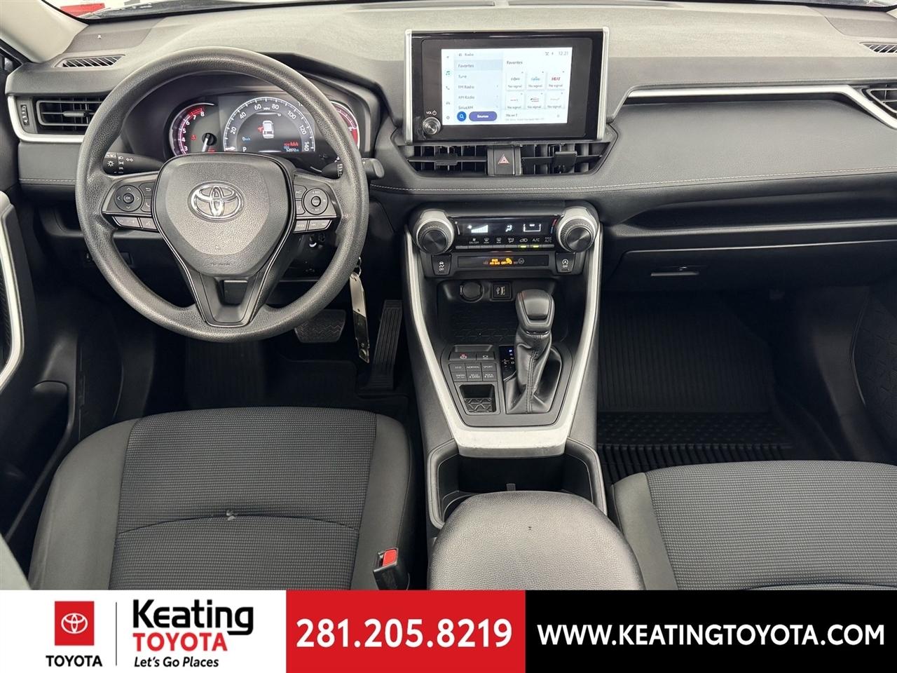 Toyota RAV4 LE AWD 2025