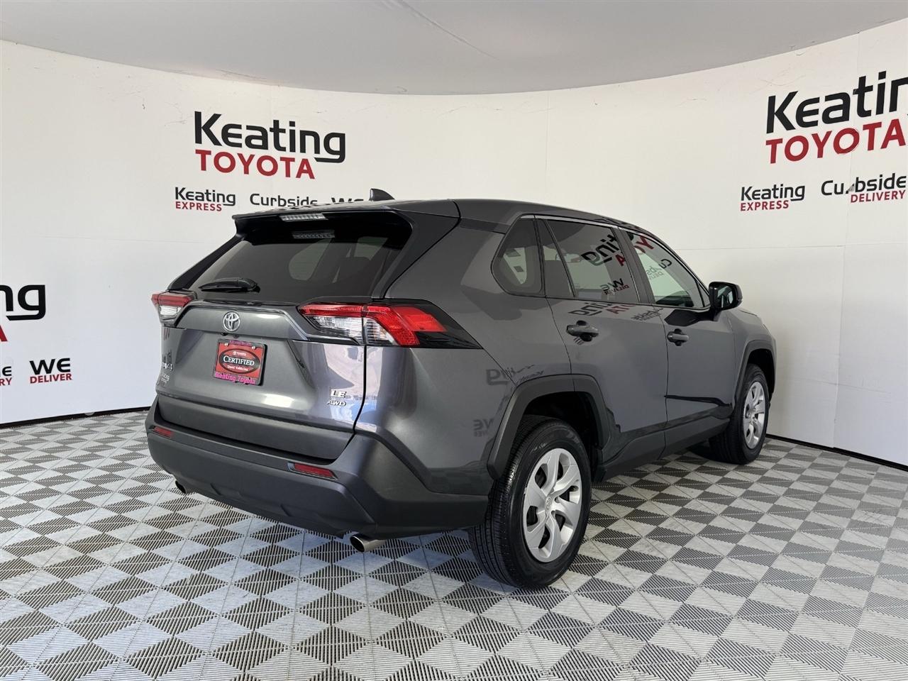 Toyota RAV4 LE AWD 2025
