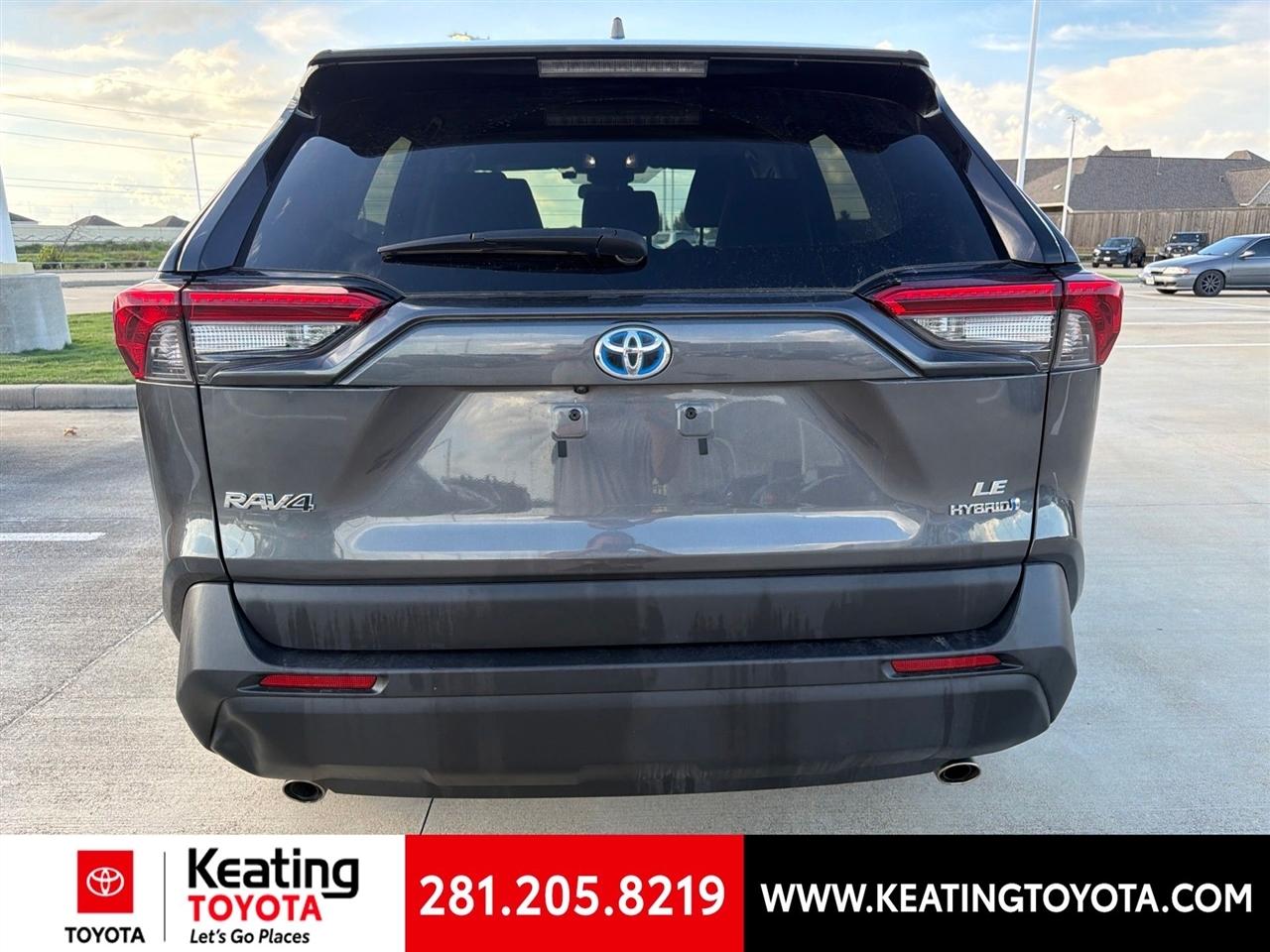 Toyota RAV4 Hybrid LE 2024