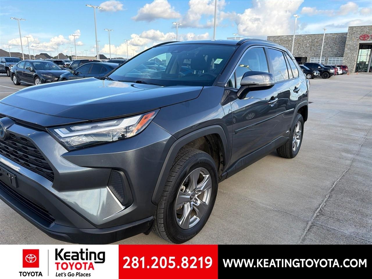 Toyota RAV4 Hybrid LE 2024