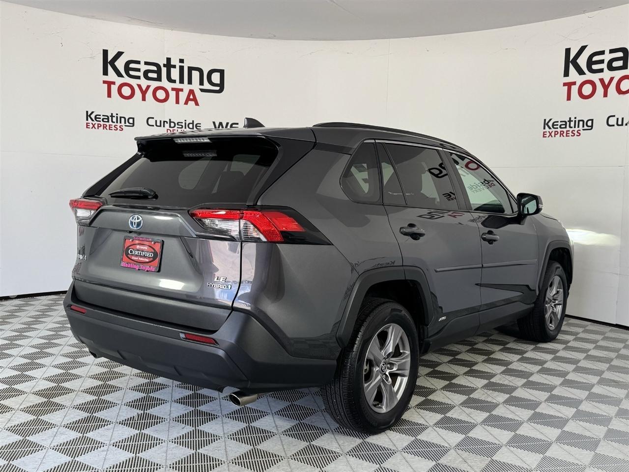 Toyota RAV4 Hybrid LE 2024