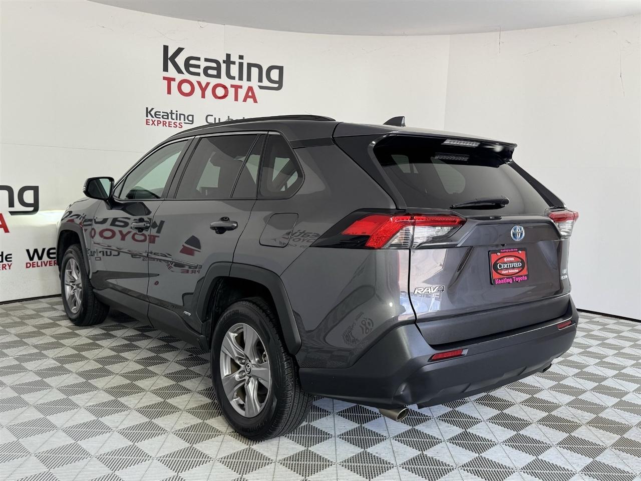 Toyota RAV4 Hybrid LE 2024