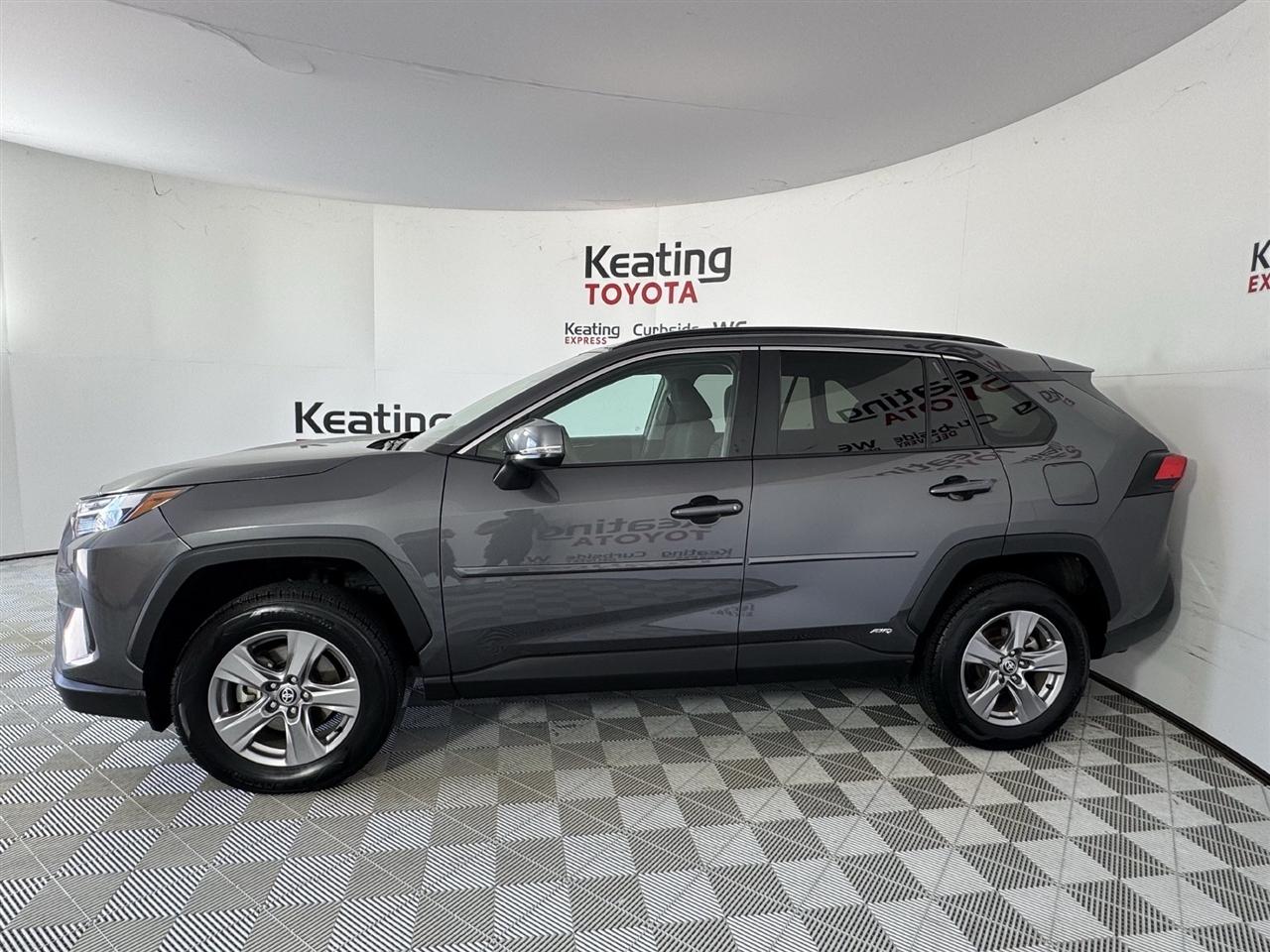 Toyota RAV4 Hybrid LE 2024