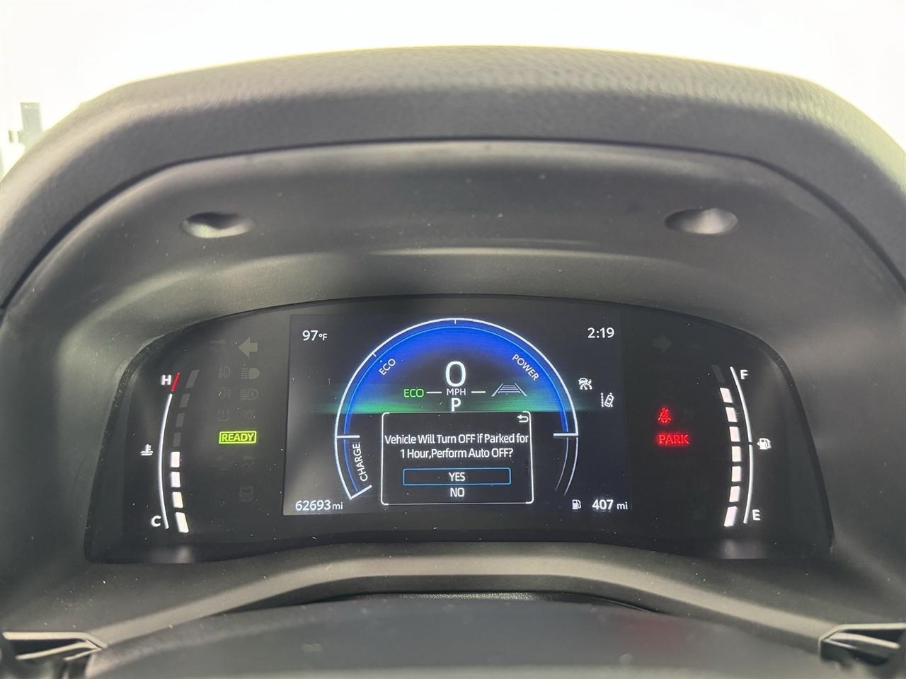 Toyota Camry Hybrid XLE 2025