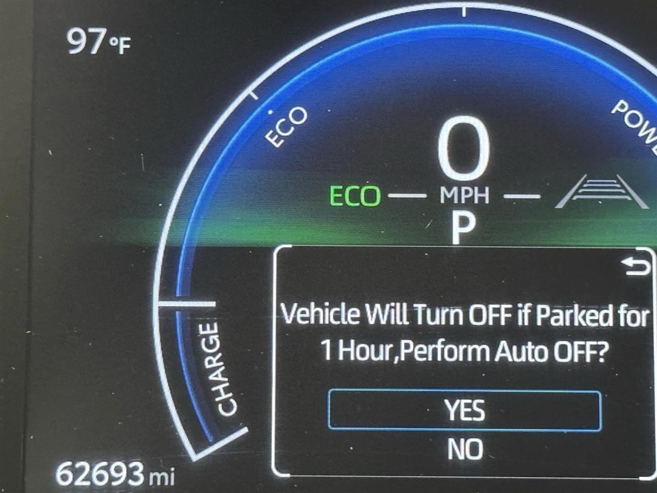 Toyota Camry Hybrid XLE 2025