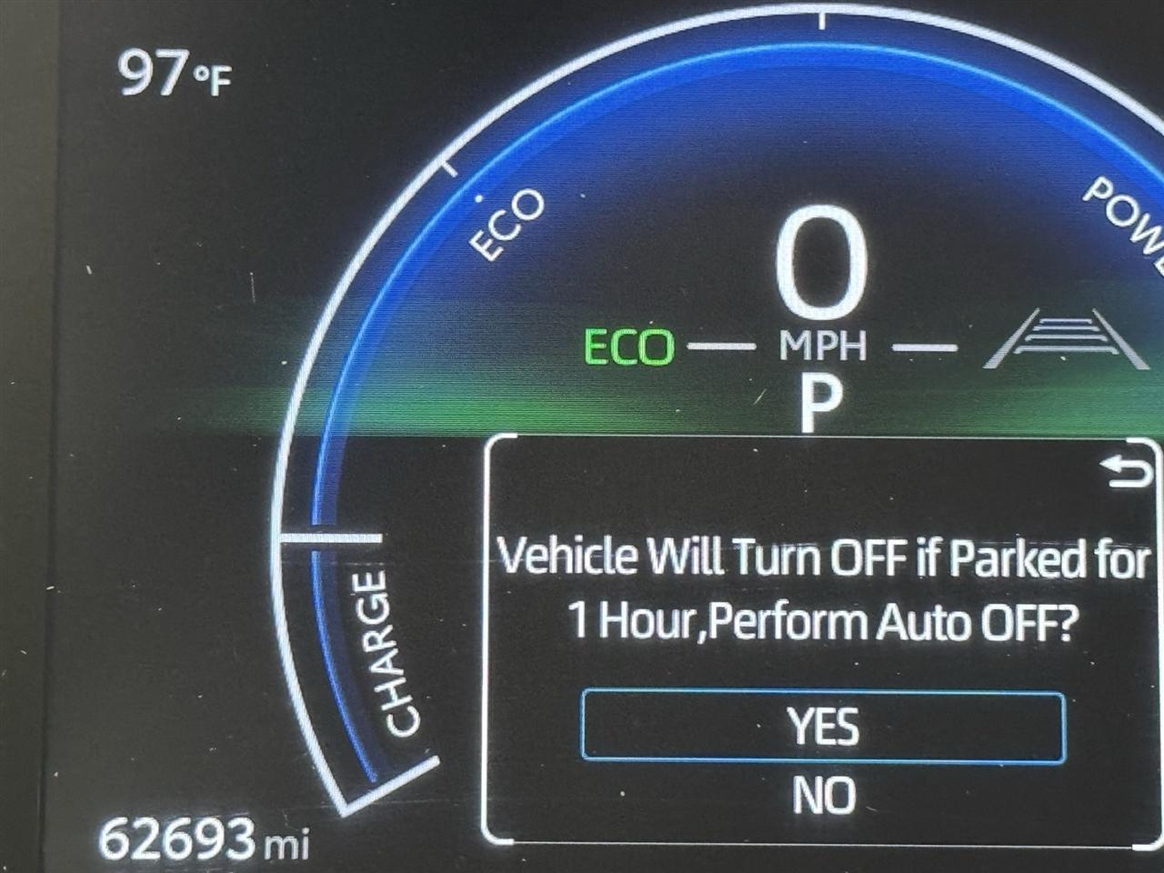 Toyota Camry Hybrid XLE 2025