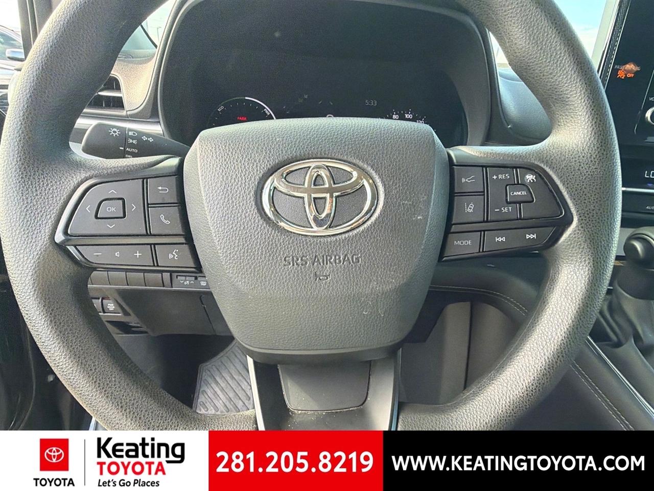 Toyota Sienna LE 8-Passenger 2025