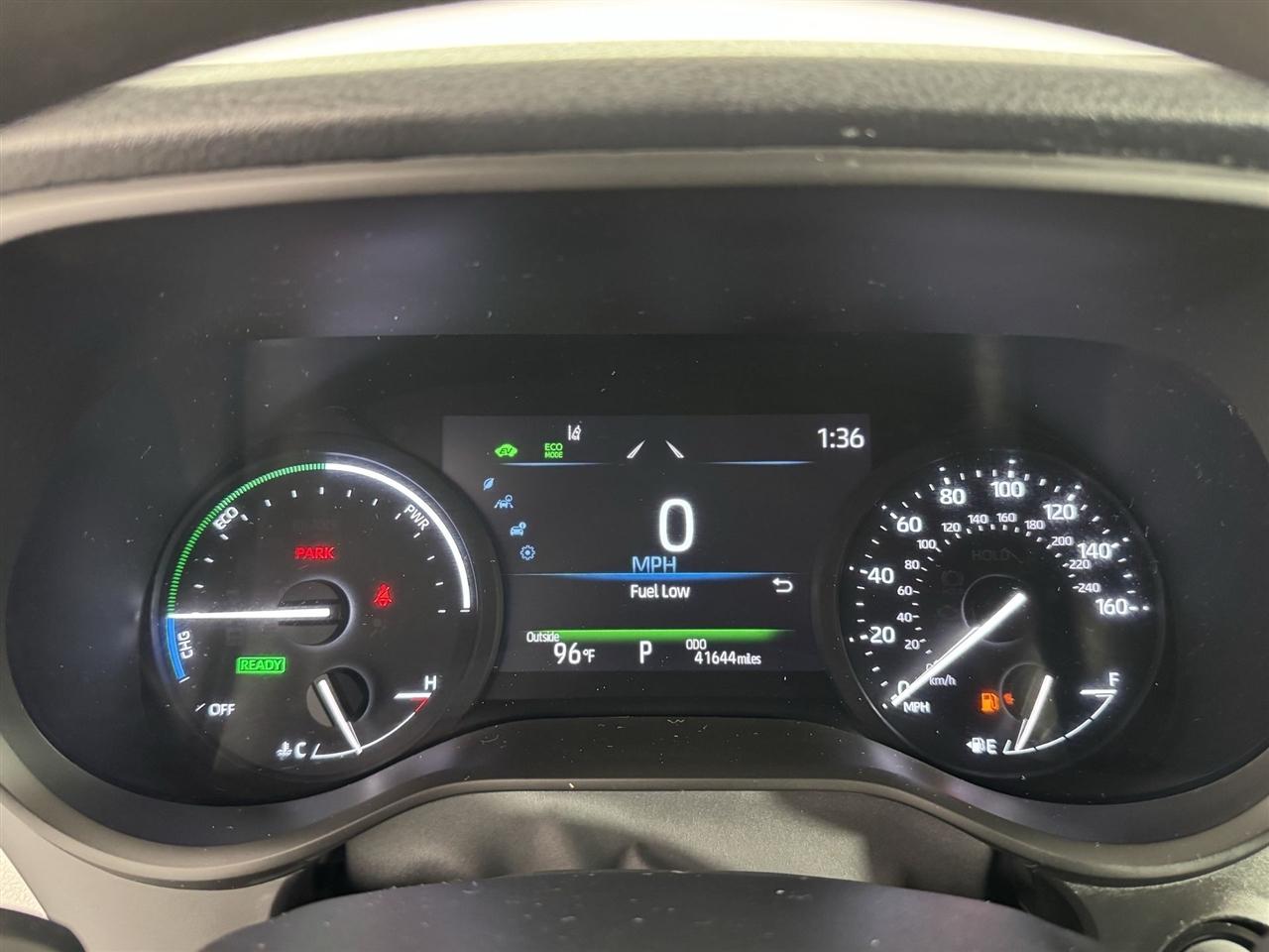 Toyota Sienna LE 8-Passenger 2025