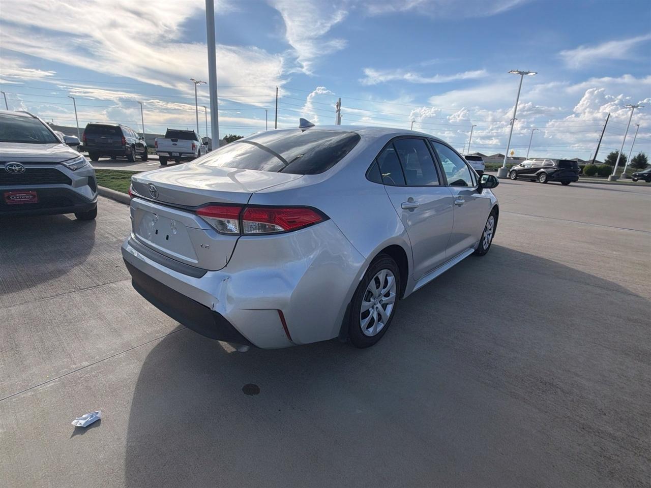 Toyota Corolla LE 2024