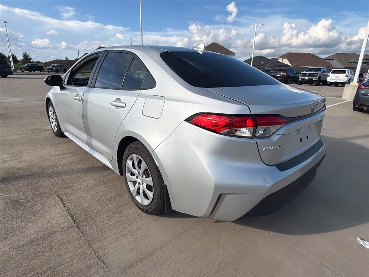 Toyota Corolla LE 2024