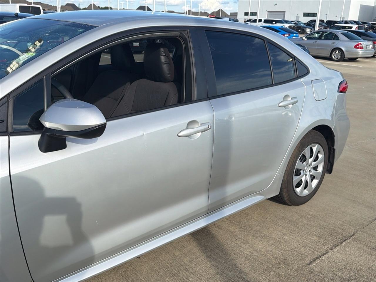 Toyota Corolla LE 2024