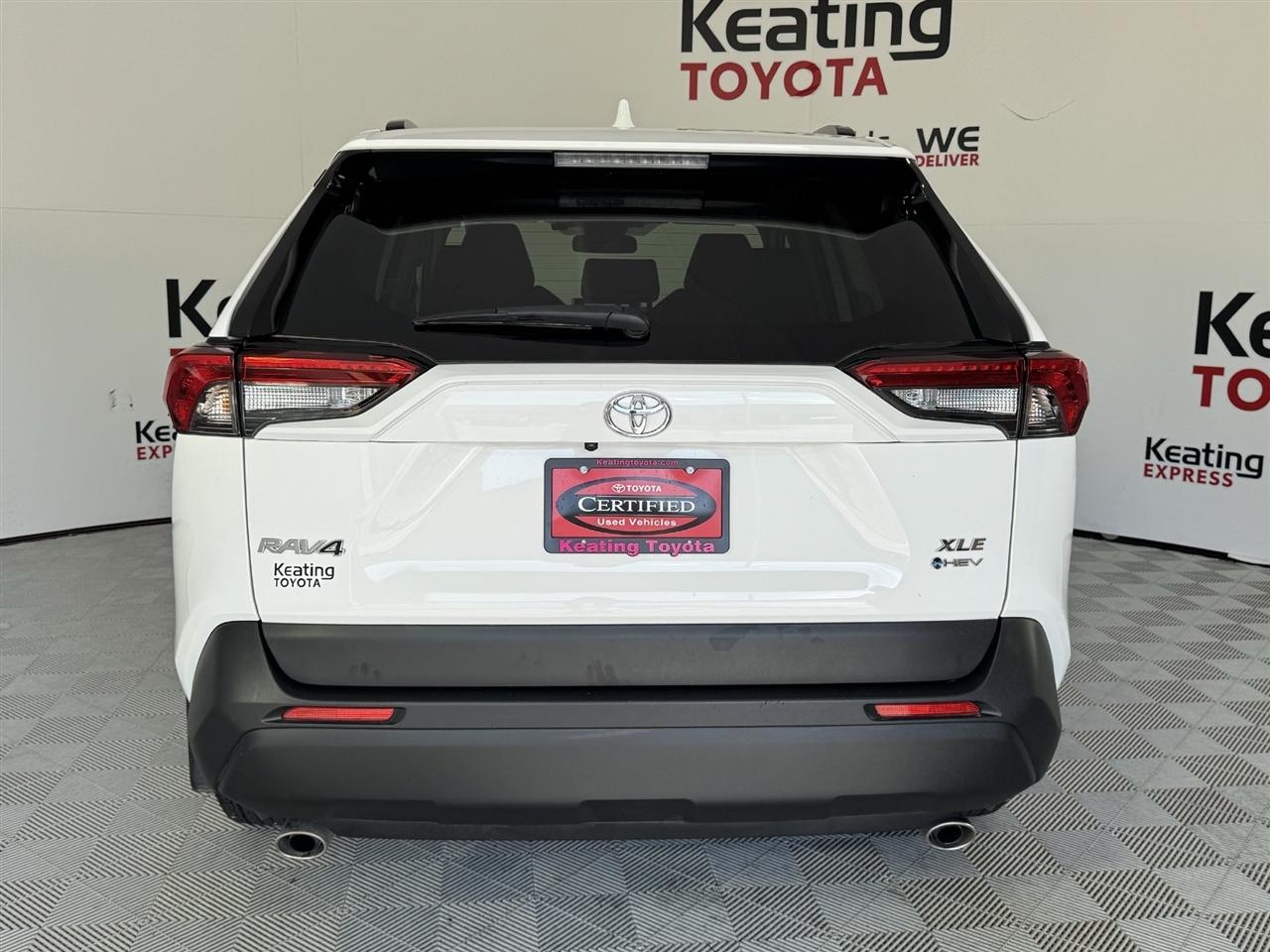 Toyota RAV4 Hybrid XLE 2025