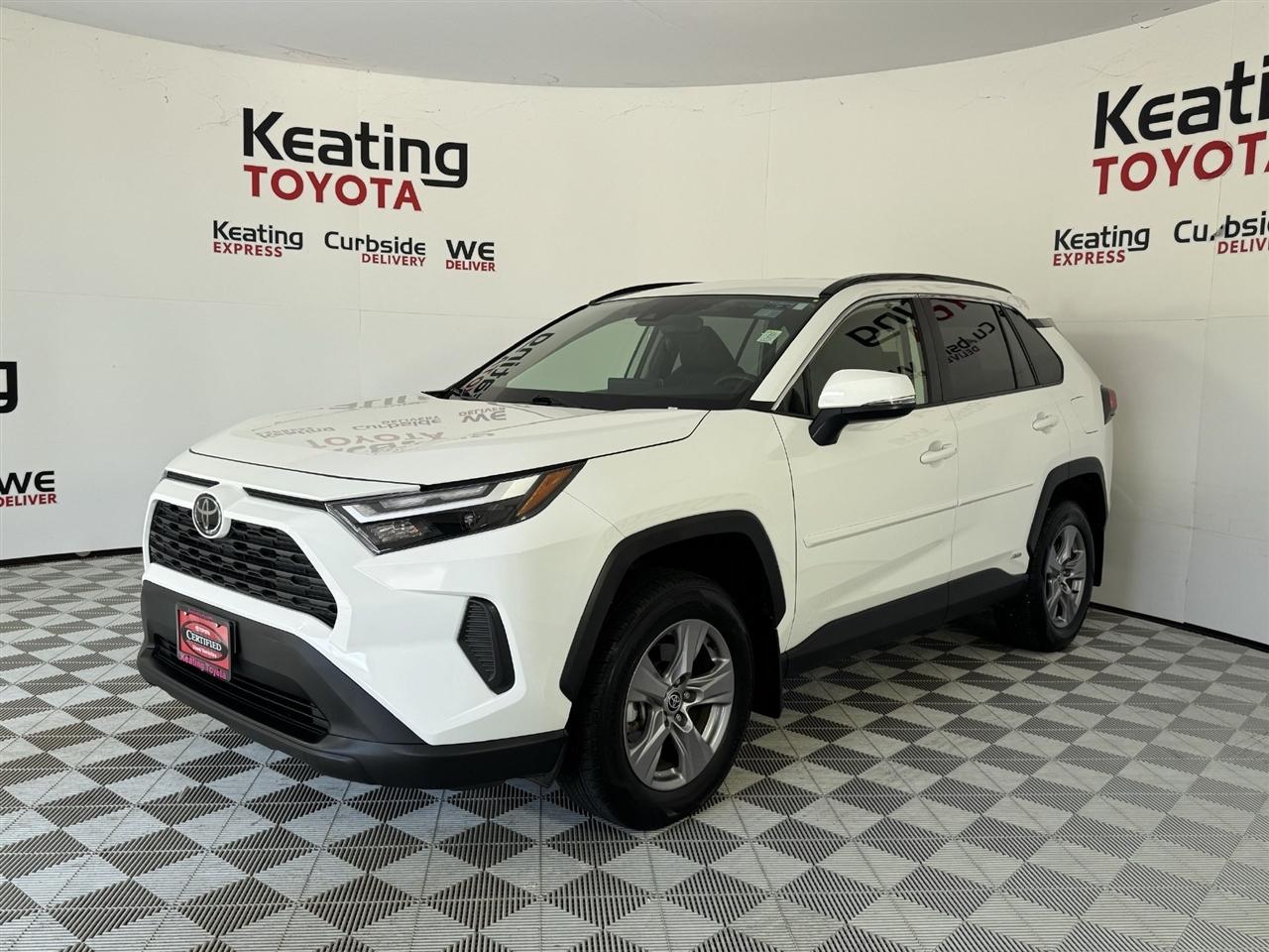 Toyota RAV4 Hybrid XLE 2025