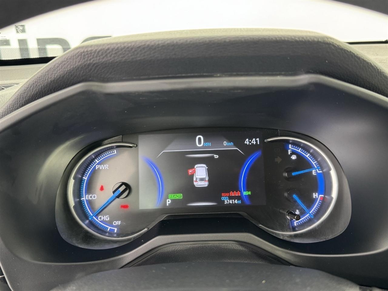 Toyota RAV4 Hybrid XLE 2025