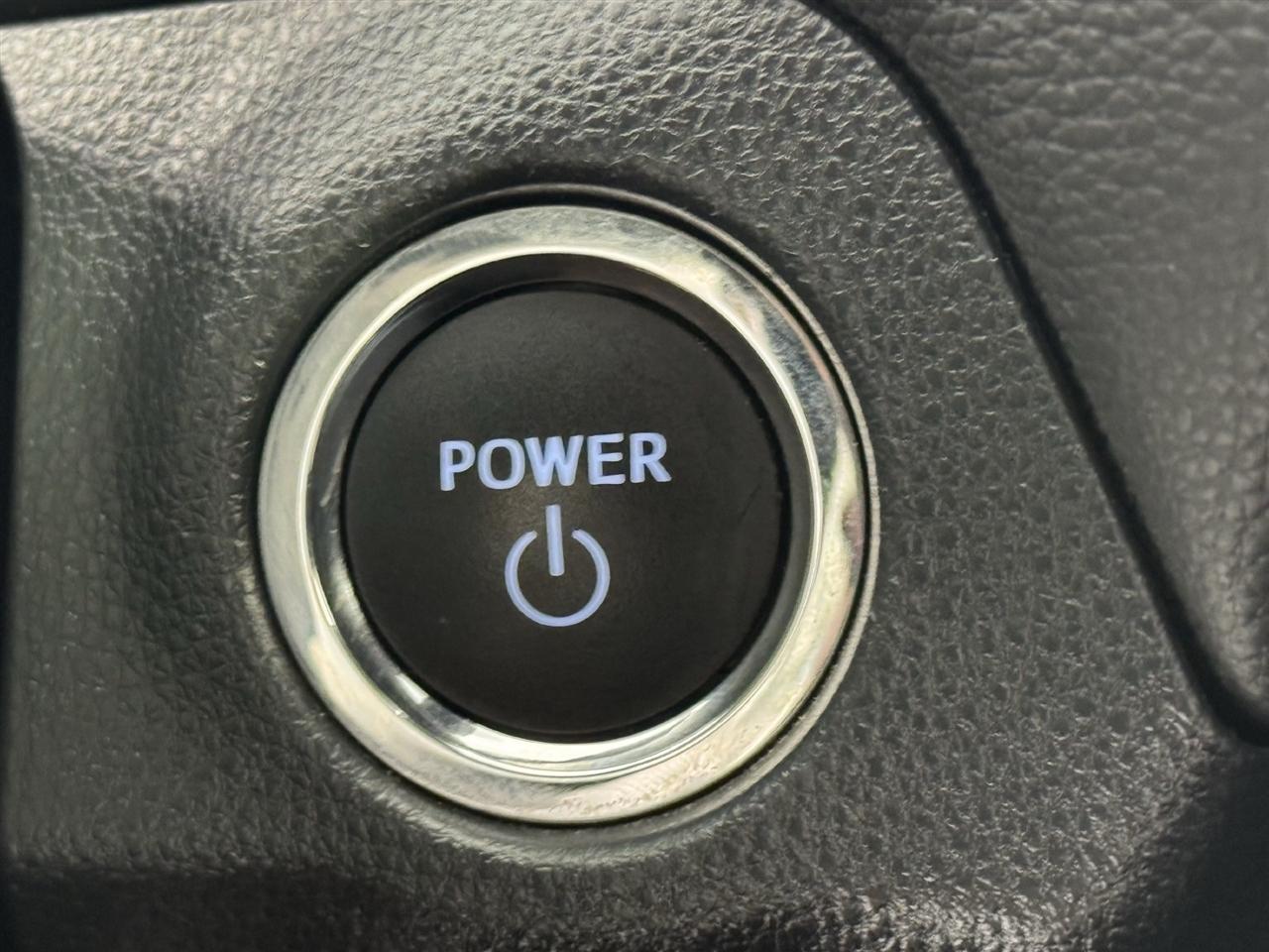 Toyota RAV4 Hybrid XLE 2025
