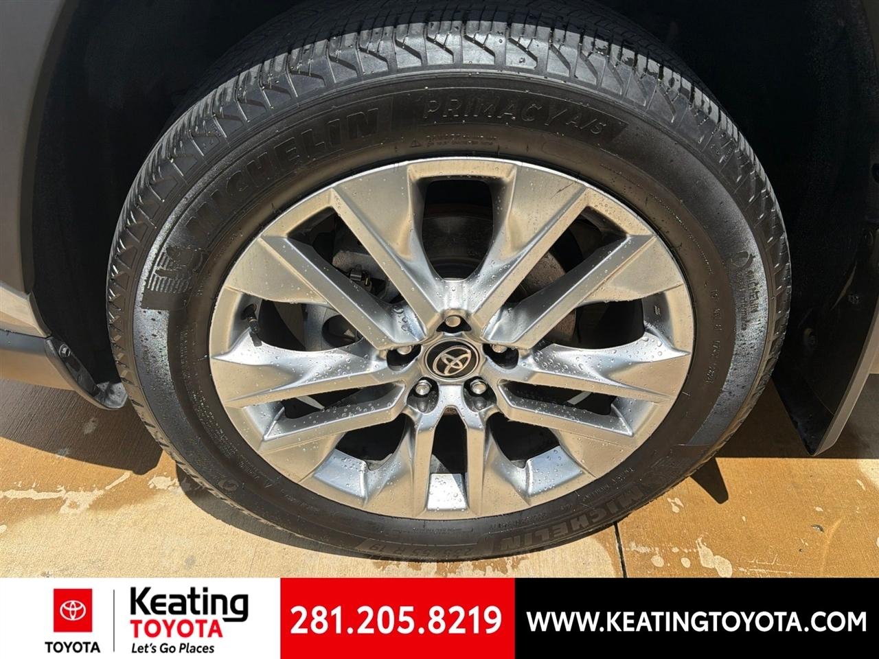 Toyota RAV4 XLE Premium AWD 2024