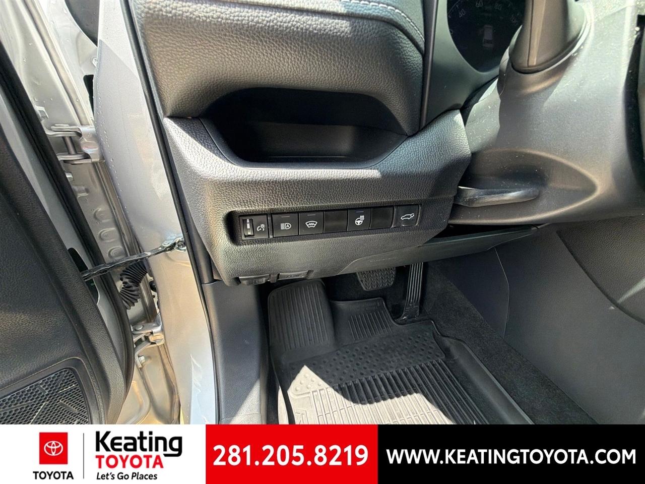 Toyota RAV4 XLE Premium AWD 2024
