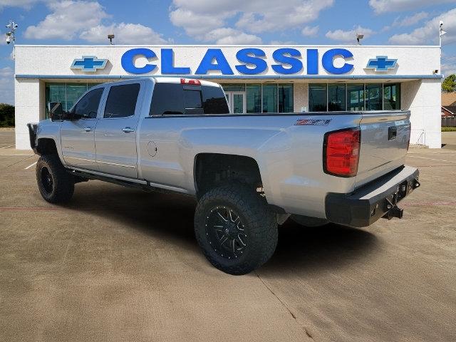 Chevrolet Silverado 3500HD LTZ Crew Cab 4WD 2017
