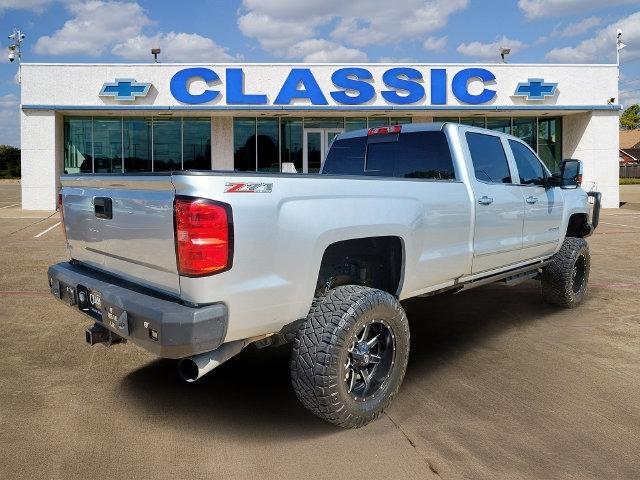 Chevrolet Silverado 3500HD LTZ Crew Cab 4WD 2017