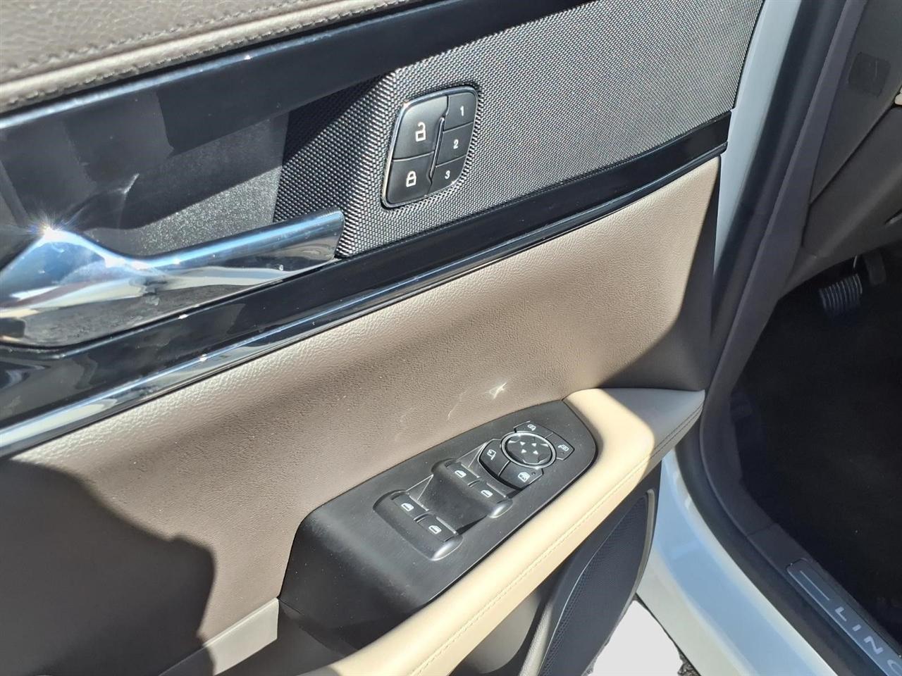 Lincoln Nautilus Reserve AWD 2023