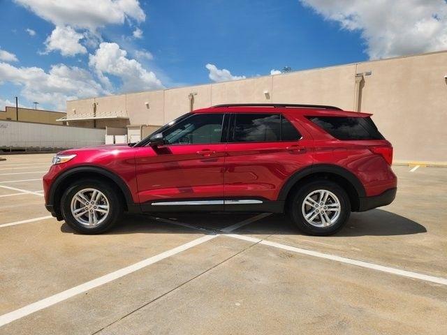 Ford Explorer XLT 2023